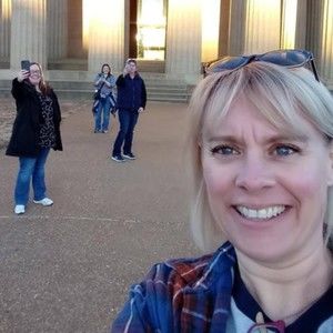 Meet your Posher, Adar